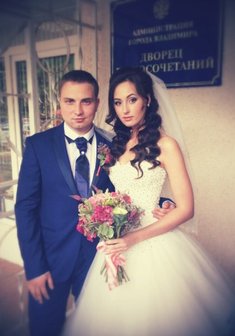 Cвадебная прическа Е18321 с распущенными волосами